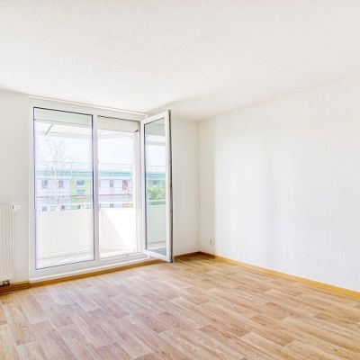 Wohnzimmer 2021 (1).jpg