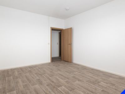 Schlafzimmer (2).jpg